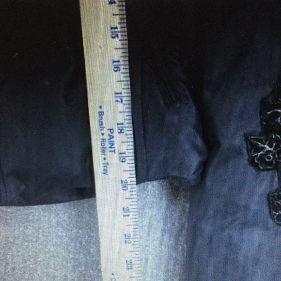 Guess Puffer Down Coat with black floral appliqué - Picture 10 of 12